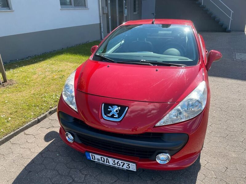 Rot Gebraucht 2009 Peugeot 207 CC Filou Cabrio | 3.990 € (Fairer Preis) - Bild 1/4