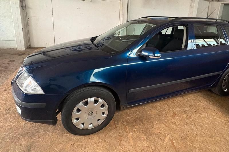 Second-hand Skoda Octavia 160 CP (117 kW) 2008 Albastru Break