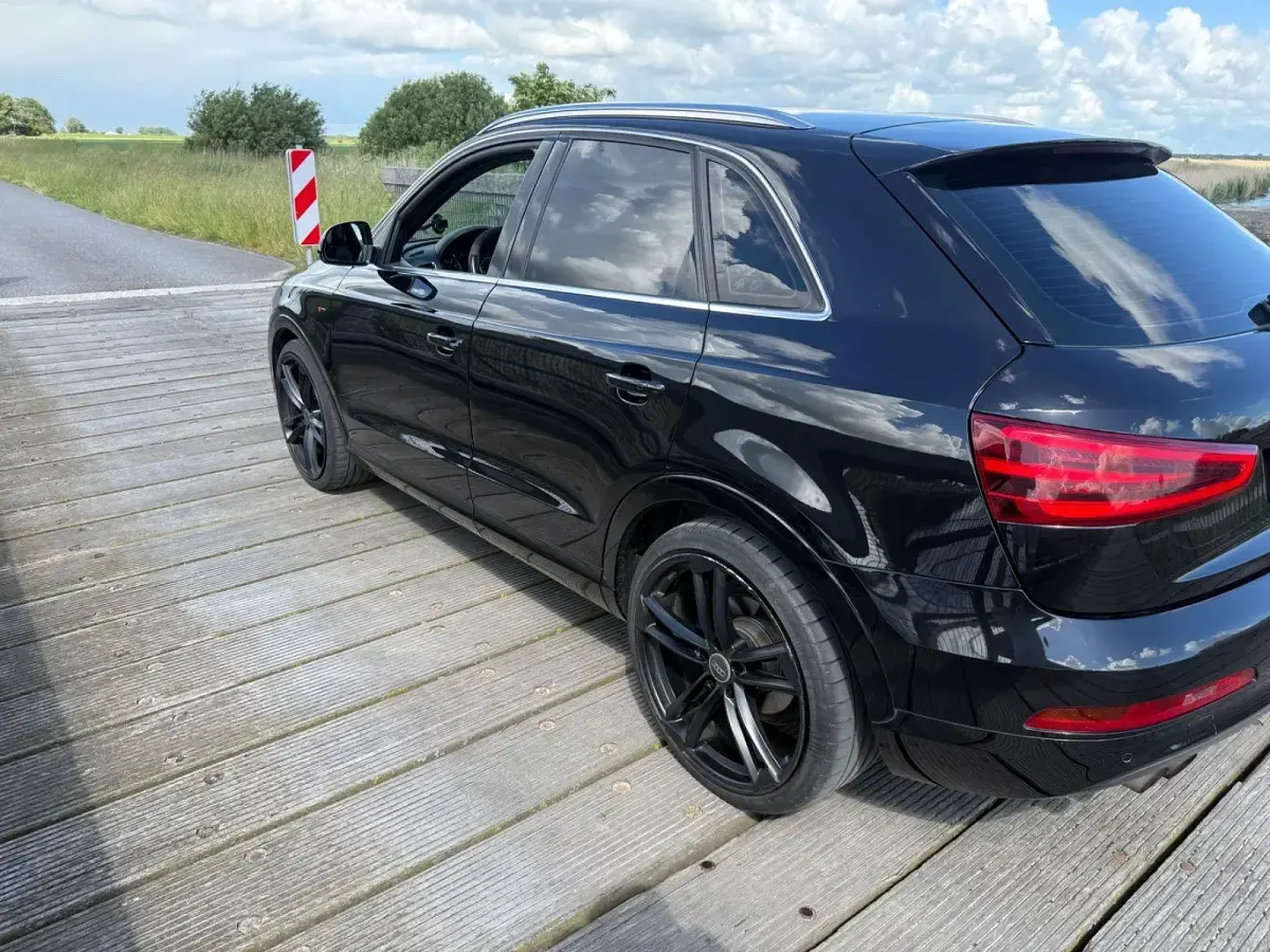 Gebraucht Audi Q3 S-Line 170 PS (125 kW) 2012 Schwarz SUV