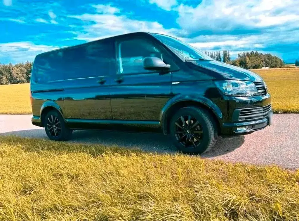 Gebraucht VW Multivan 150 PS (110 kW) 2018 Schwarz Van / Kleinbus