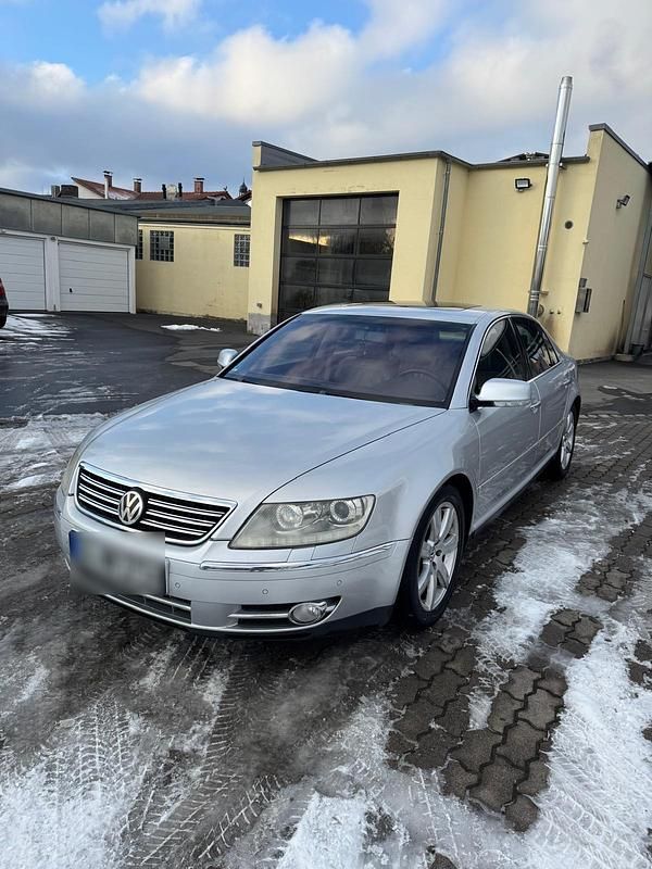 Second-hand VW Phaeton 239 CP (175 kW) 2010 Argintiu Berlinǎ