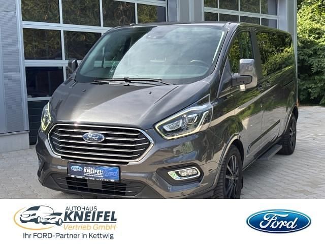 Metallic) (grau Gebraucht 2018 Ford Tourneo Custom Titanium X Van / Kleinbus | 26.950 € (Fairer Preis) - Bild 1/4