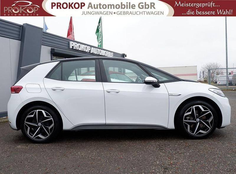 Gebraucht VW ID.3 Pro 106 kW (145 PS) 2022 Weiß Kleinwagen