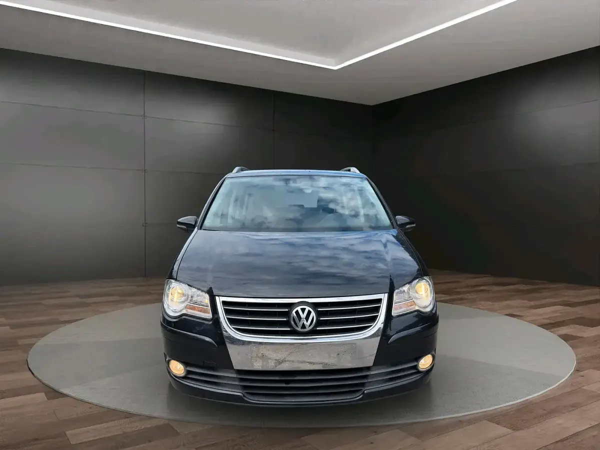Gebraucht VW Touran 105 PS (77 kW) 2009 Schwarz Van / Kleinbus