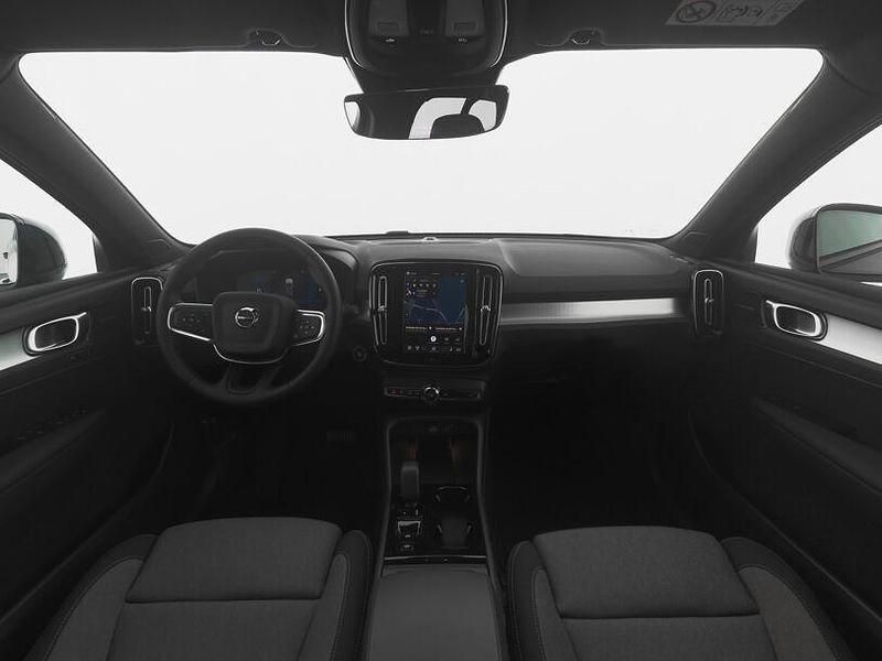 Neu Volvo XC40 Plus 2026 Schwarz SUV