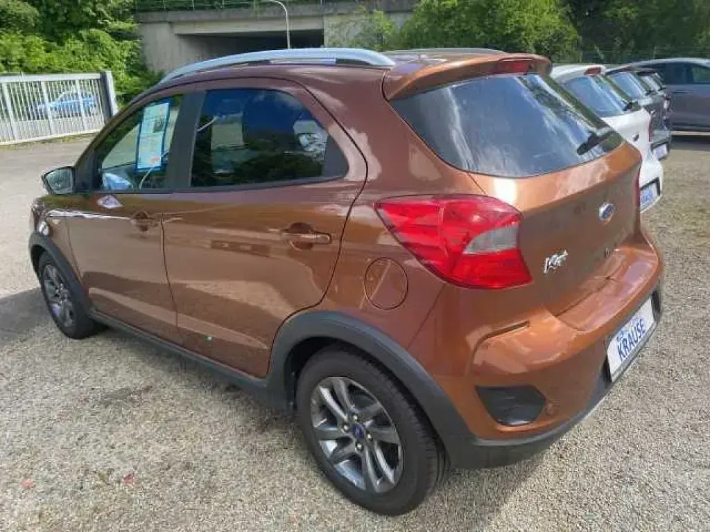 Gebraucht Ford Ka Active 86 PS (63 kW) 2019 Havannabraun metallic (metallic) Kleinwagen