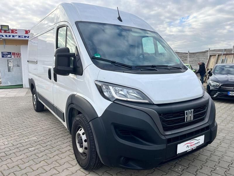 Weiß Gebraucht 2024 Fiat Ducato Van | 20.999 € - Bild 1/4