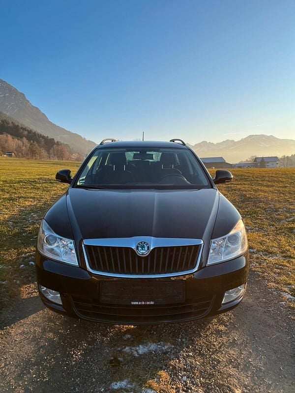 Gebraucht Skoda Octavia 140 PS (102 kW) 2013 Schwarz Kombi