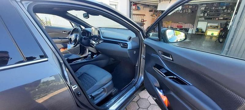 Gebraucht Toyota C-HR Team 184 PS (135 kW) 2021 Grau SUV
