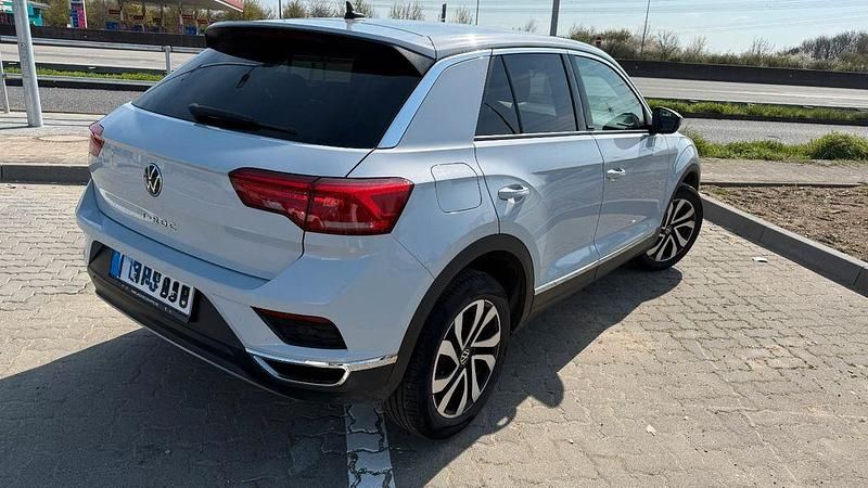 Gebraucht VW T-Roc Active 150 PS (110 kW) 2021 Weiß SUV