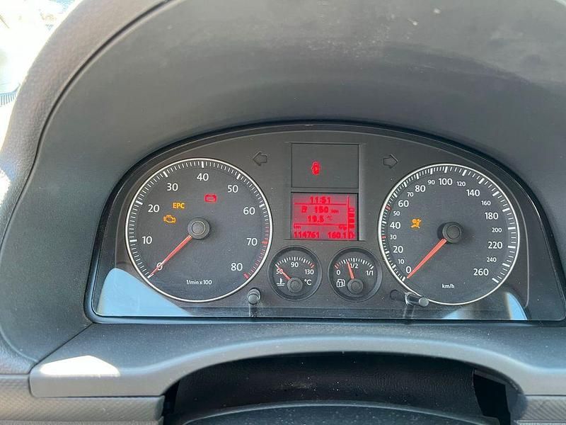 Gebraucht VW Caddy Life 105 PS (77 kW) 2009 Silber Van / Kleinbus