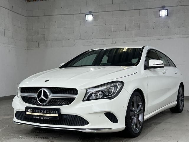 Weiß Gebraucht 2017 Mercedes CLA220 Shooting Brake Urban Kombi | 19.400 € (Fairer Preis) - Bild 1/4