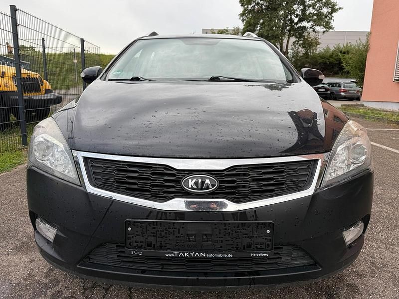 Gebraucht Kia Ceed 116 PS (85 kW) 2010 Schwarz Kleinwagen