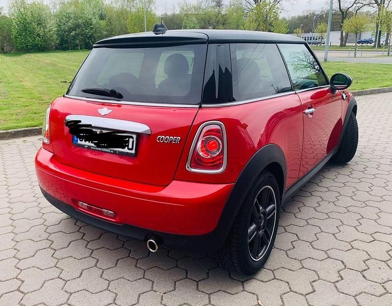 Second-hand Mini Cooper 122 CP (89 kW) 2011 Roșu Hatchback