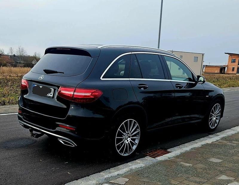 Gebraucht Mercedes GLC250 AMG line 204 PS (150 kW) 2016 Schwarz SUV