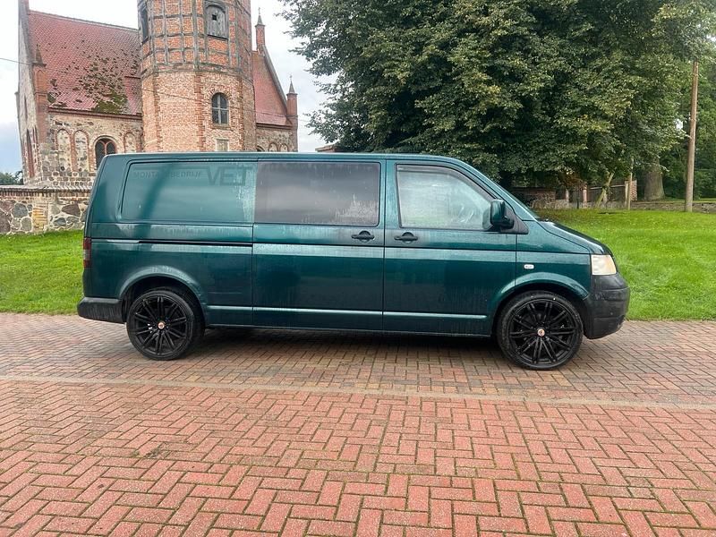 Grün Gebraucht 2004 VW Transporter Van | 7.800 € - Bild 1/4