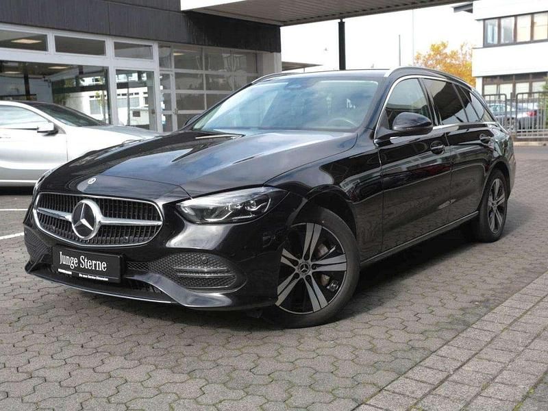 Schwarz Gebraucht 2022 Mercedes C300e Avantgarde Kombi | 29.590 € (Superpreis) - Bild 1/4