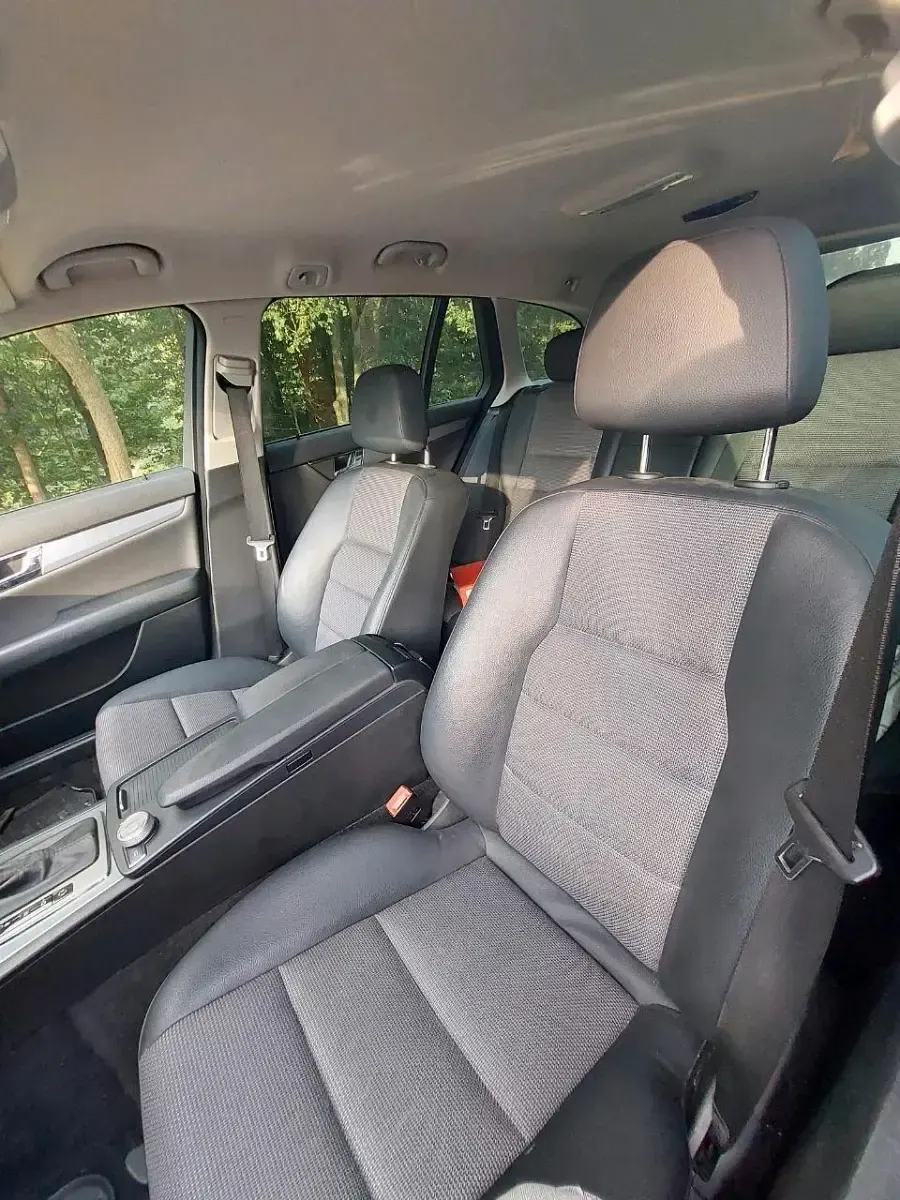 Gebraucht Mercedes C220 170 PS (125 kW) 2010 Schwarz Kombi