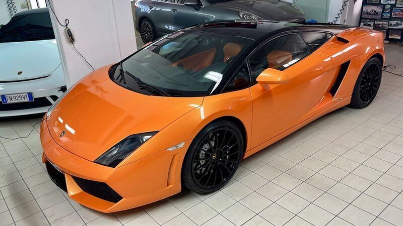 Orange Gebraucht 2011 Lamborghini Gallardo | 144.000 € - Bild 1/4