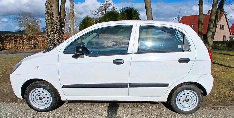 Gebraucht Chevrolet Matiz 52 PS (38 kW) 2009 Weiß Kleinwagen