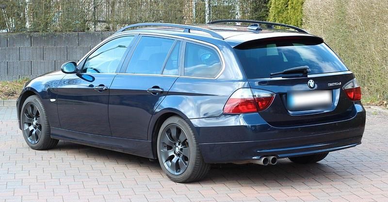 Gebraucht BMW 325 Advantage 197 PS (144 kW) 2008 Blau Kombi