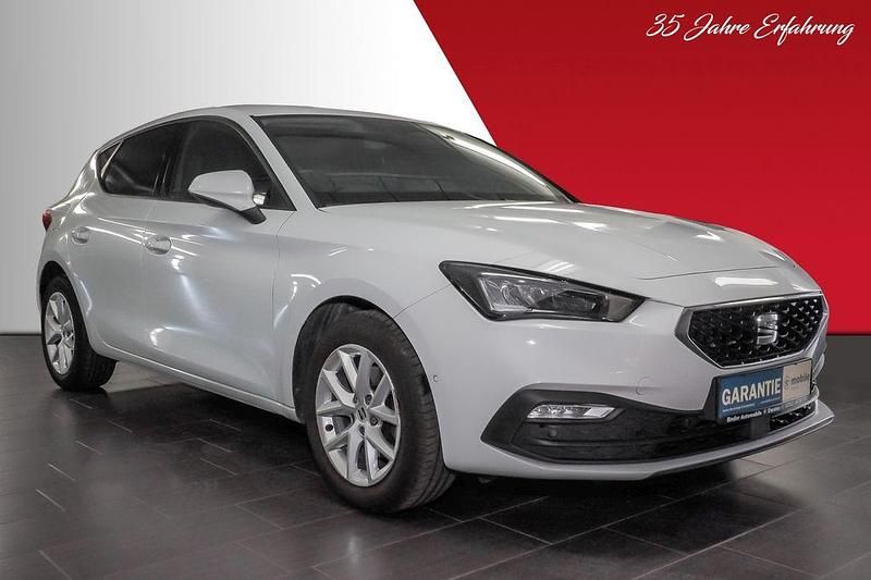 Gebraucht Seat Leon Style 131 PS (96 kW) 2022 Weiß Limousine