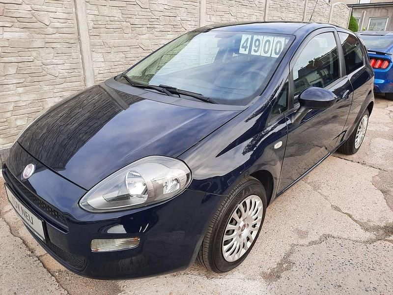 Blau Gebraucht 2012 Fiat Punto Evo Kleinwagen | 4.900 € (Teuer) - Bild 1/4