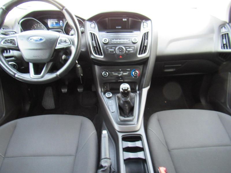 Usata Ford Focus 101 CV (74 kW) 2017 Nero Station wagon
