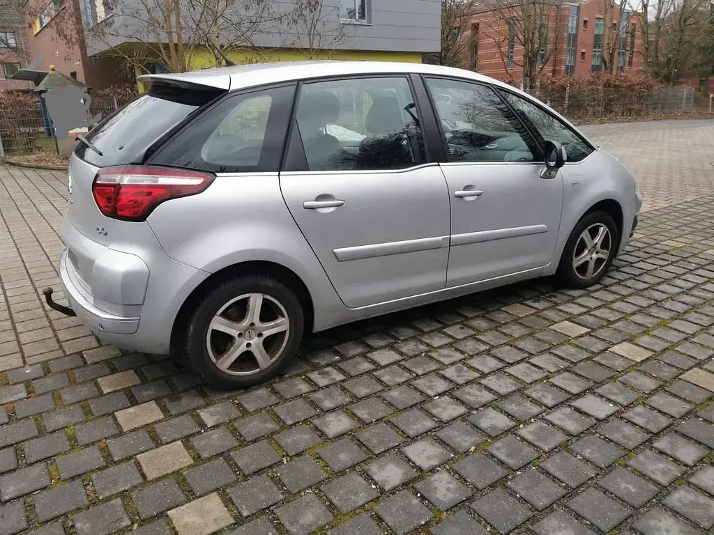 Gebraucht Citroën C4 Picasso Exclusive 111 PS (81 kW) 2012 Silber Van / Kleinbus