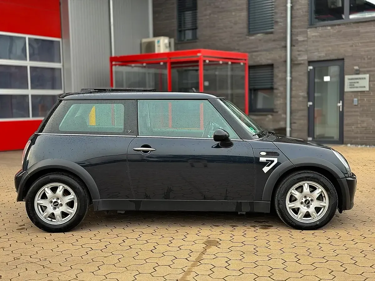 Second-hand Mini ONE Seven 90 CP (66 kW) 2006 Negru Hatchback