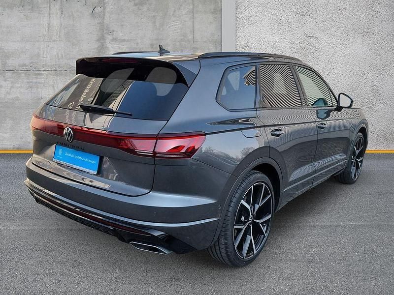 Gebraucht VW Touareg R-line 286 PS (210 kW) 2025 Außenfarbe: SUV