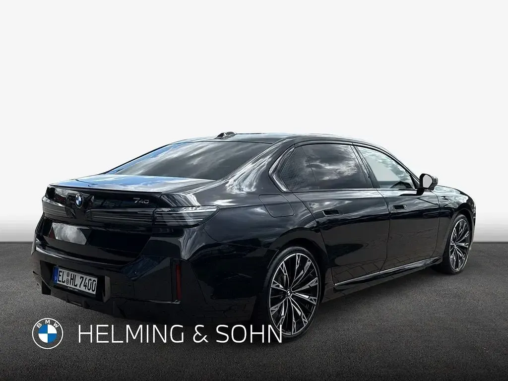 Gebraucht BMW 740 Sport Line 400 PS (294 kW) 2026 Schwarz Limousine