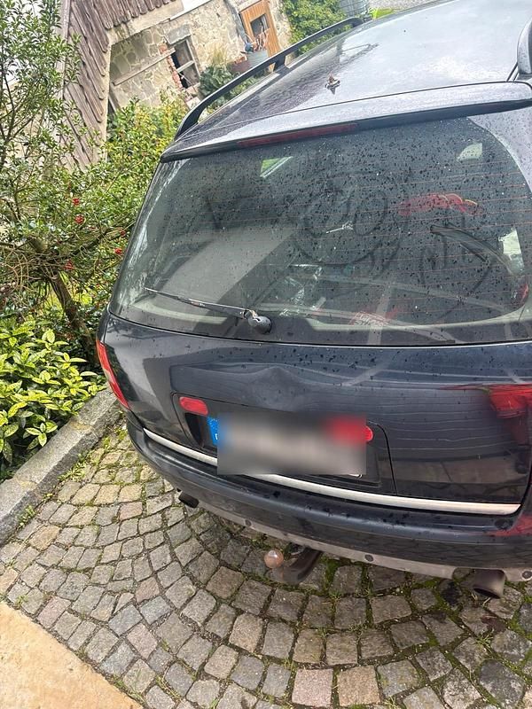 Blau Gebraucht 2003 Audi A6 Limousine | 1.500 € (Superpreis) - Bild 1/4