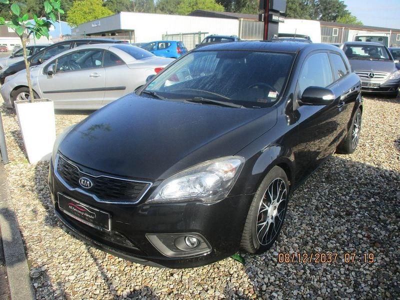 Schwarz Gebraucht 2012 Kia ProCeed Kleinwagen | 2.999 € (Superpreis) - Bild 1/4