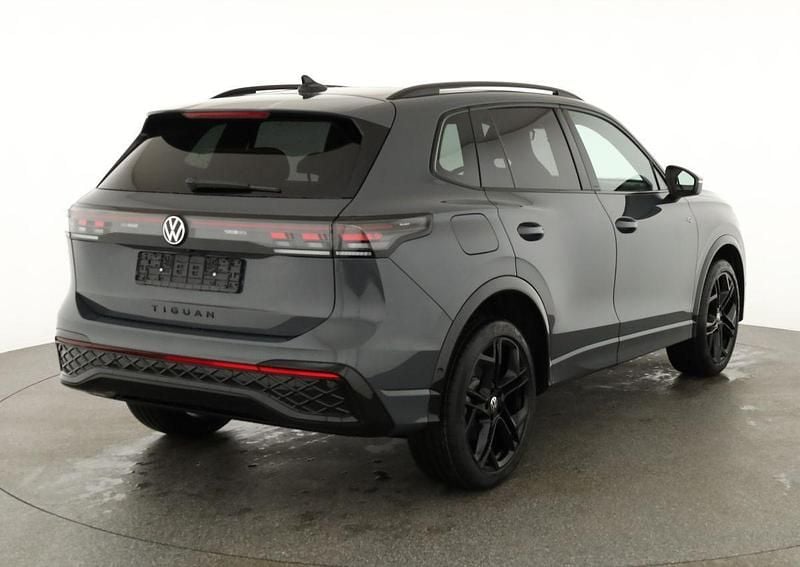 Neu VW Tiguan R-line 265 PS (194 kW) 2026 Delfin grau metallic SUV