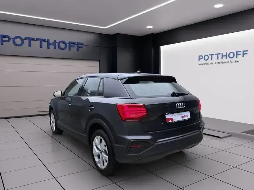 Gebraucht Audi Q2 Comfort 150 PS (110 kW) 2025 Manhattangrau metallic SUV