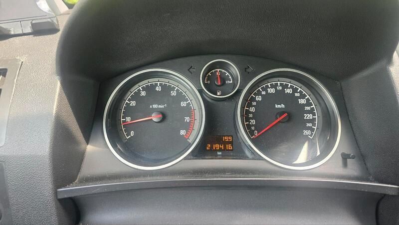 Gold Gebraucht 2006 Opel Zafira Van / Kleinbus | 1.800 € (Guter Preis) - Bild 1/4