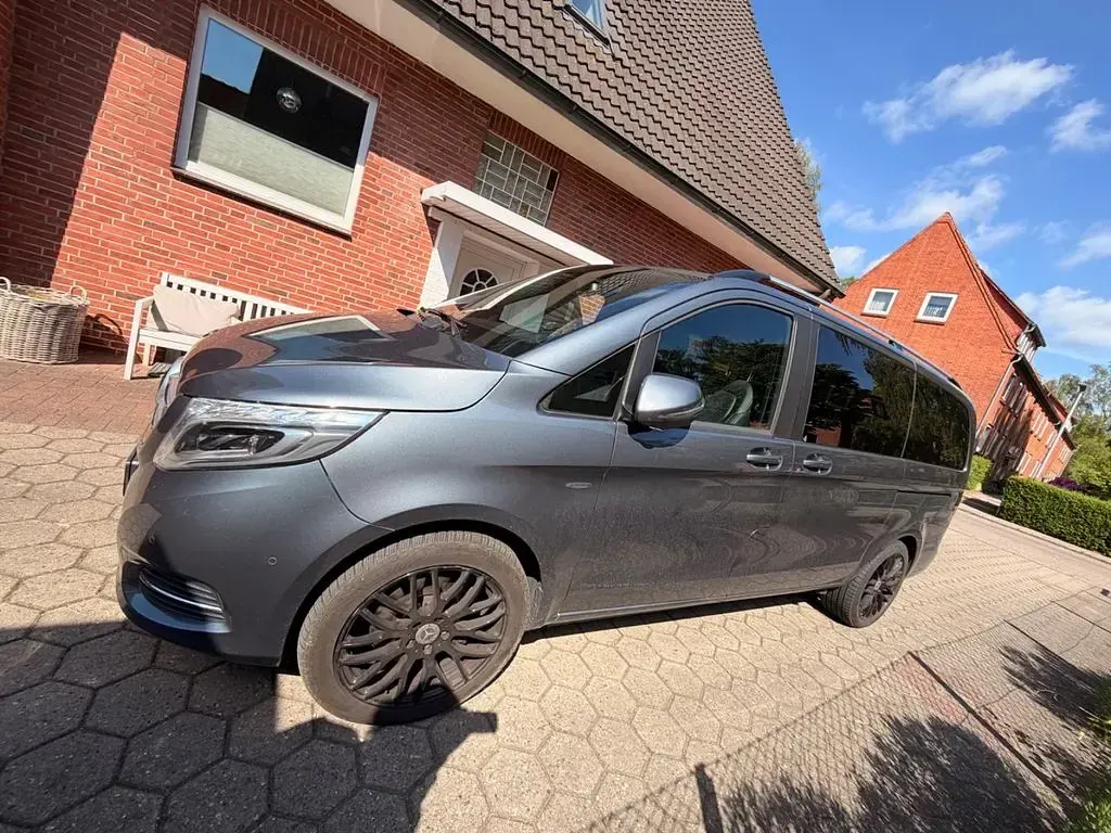 Gebraucht Mercedes V250 Avantgarde Edition 190 PS (139 kW) 2017 Grau Van / Kleinbus