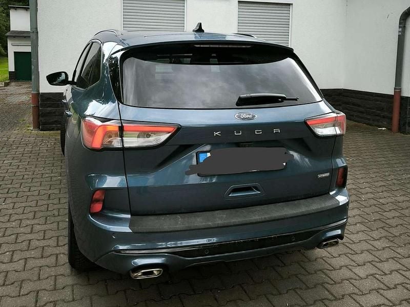 Gebraucht Ford Kuga ST-Line 152 PS (111 kW) 2021 Blau SUV