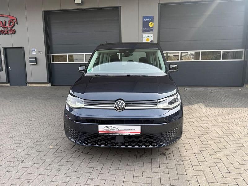 Gebraucht VW Caddy Life 114 PS (83 kW) 2022 Starlight blue Van / Kleinbus