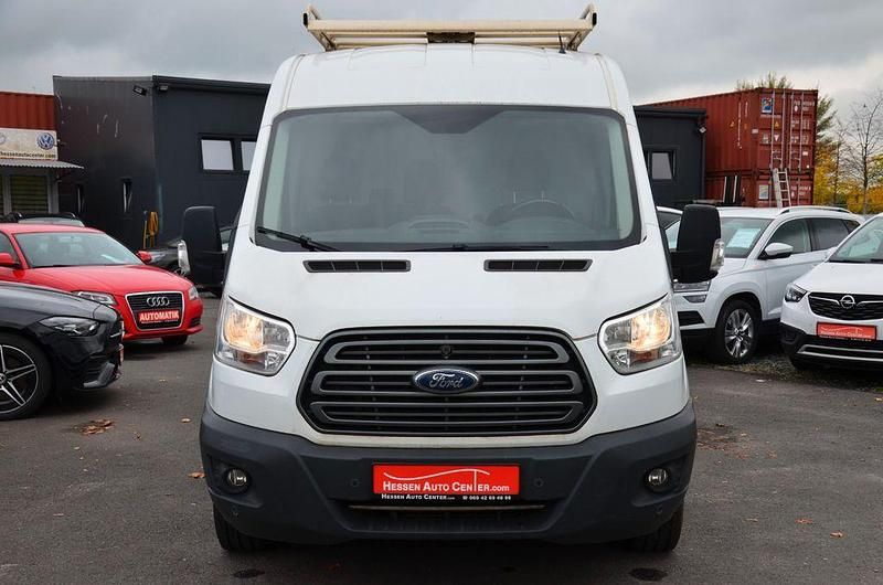 Gebraucht Ford Transit 131 PS (96 kW) 2018 Weiß Van / Kleinbus