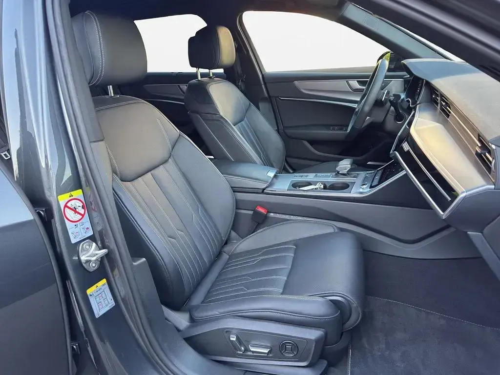 Gebraucht Audi A6 S-Line 367 PS (269 kW) 2023 Daytonagrau perleffekt Kombi
