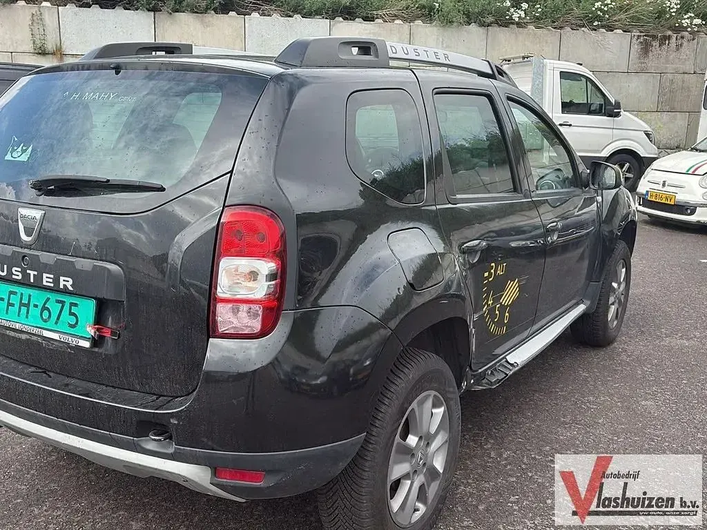 Gebraucht Dacia Duster Ambiance 132 PS (97 kW) 2015 Schwarz SUV