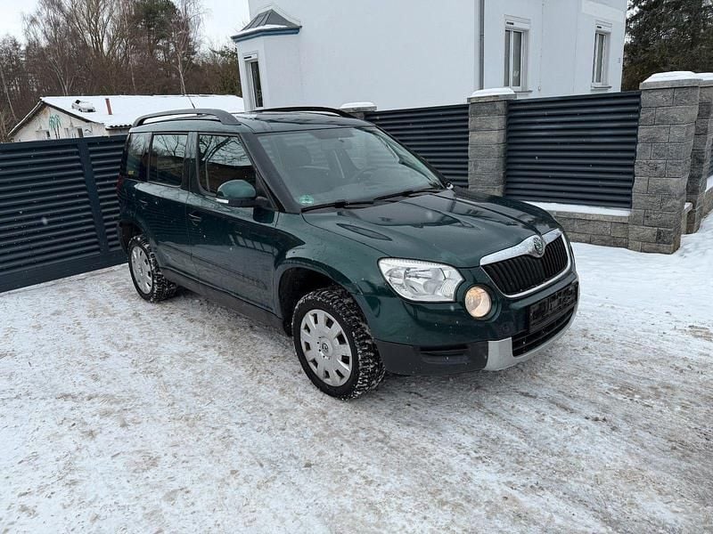 Grün Gebraucht 2010 Skoda Yeti SUV | 4.950 € (Superpreis) - Bild 1/4