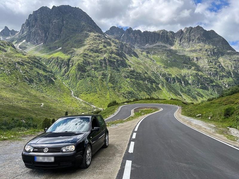 Gebraucht VW Golf Edition 179 PS (131 kW) 2001 Schwarz Coupé
