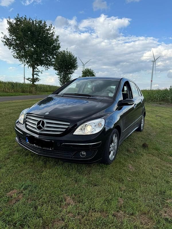 Schwarz Gebraucht 2006 Mercedes B200 Van / Kleinbus | 550 € (Superpreis) - Bild 1/4