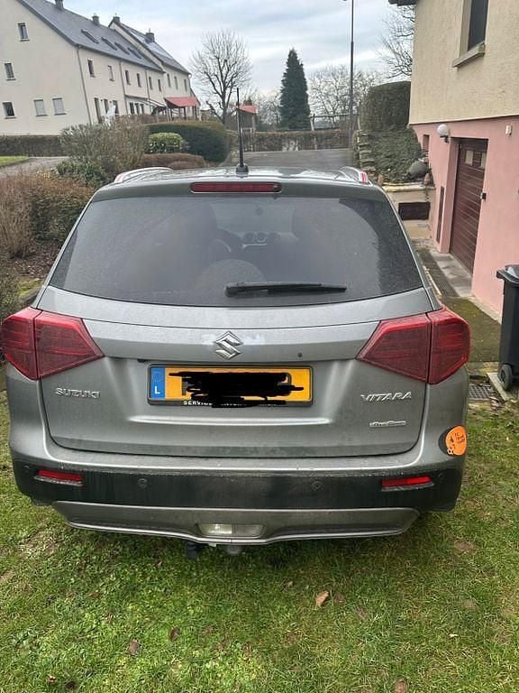 Gebraucht Suzuki Vitara Comfort+ 140 PS (102 kW) 2019 Grau SUV