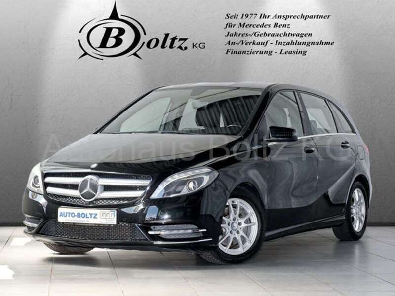 Schwarz Gebraucht 2014 Mercedes B200 Van / Kleinbus | 16.999 € (Etwas zu teuer) - Bild 1/4
