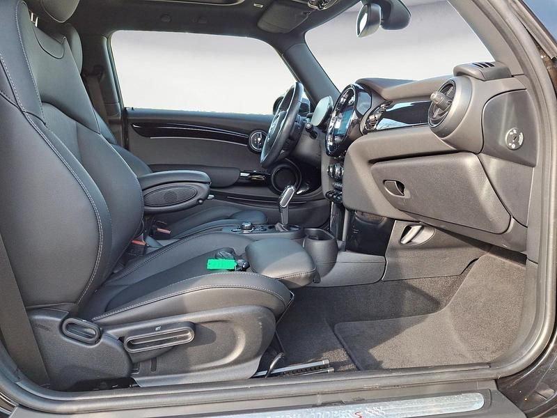 Gebraucht Mini Cooper S Classic 178 PS (130 kW) 2022 Schwarz Kleinwagen