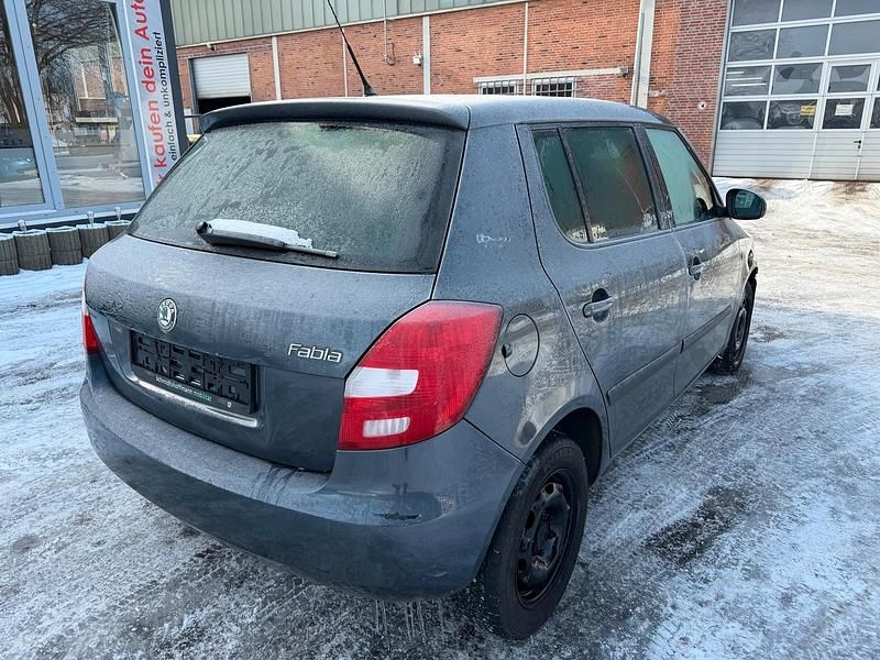 Gebraucht Skoda Fabia 60 PS (44 kW) 2010 Grau Kleinwagen